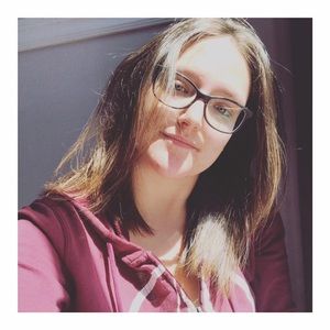 Meet your Posher, Sarah ann
